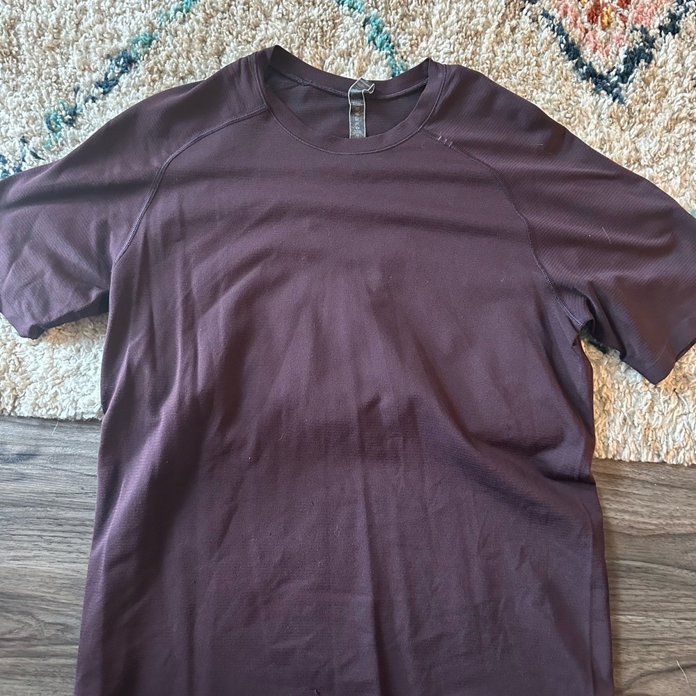 Lululemon Men's Red T-Shirt